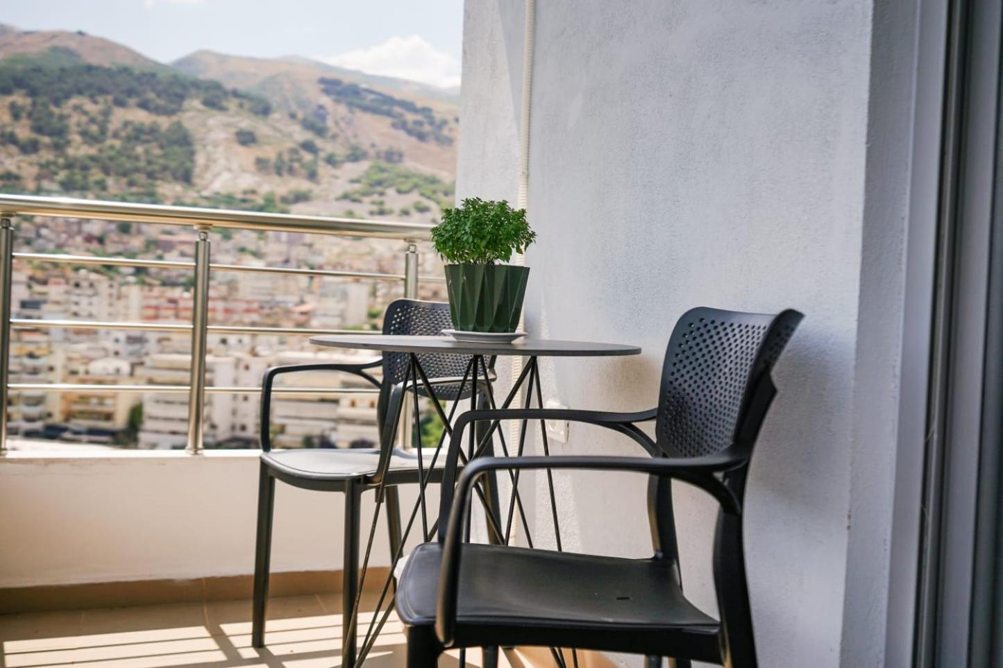 View City Apartments Gjirokastër Екстериор снимка