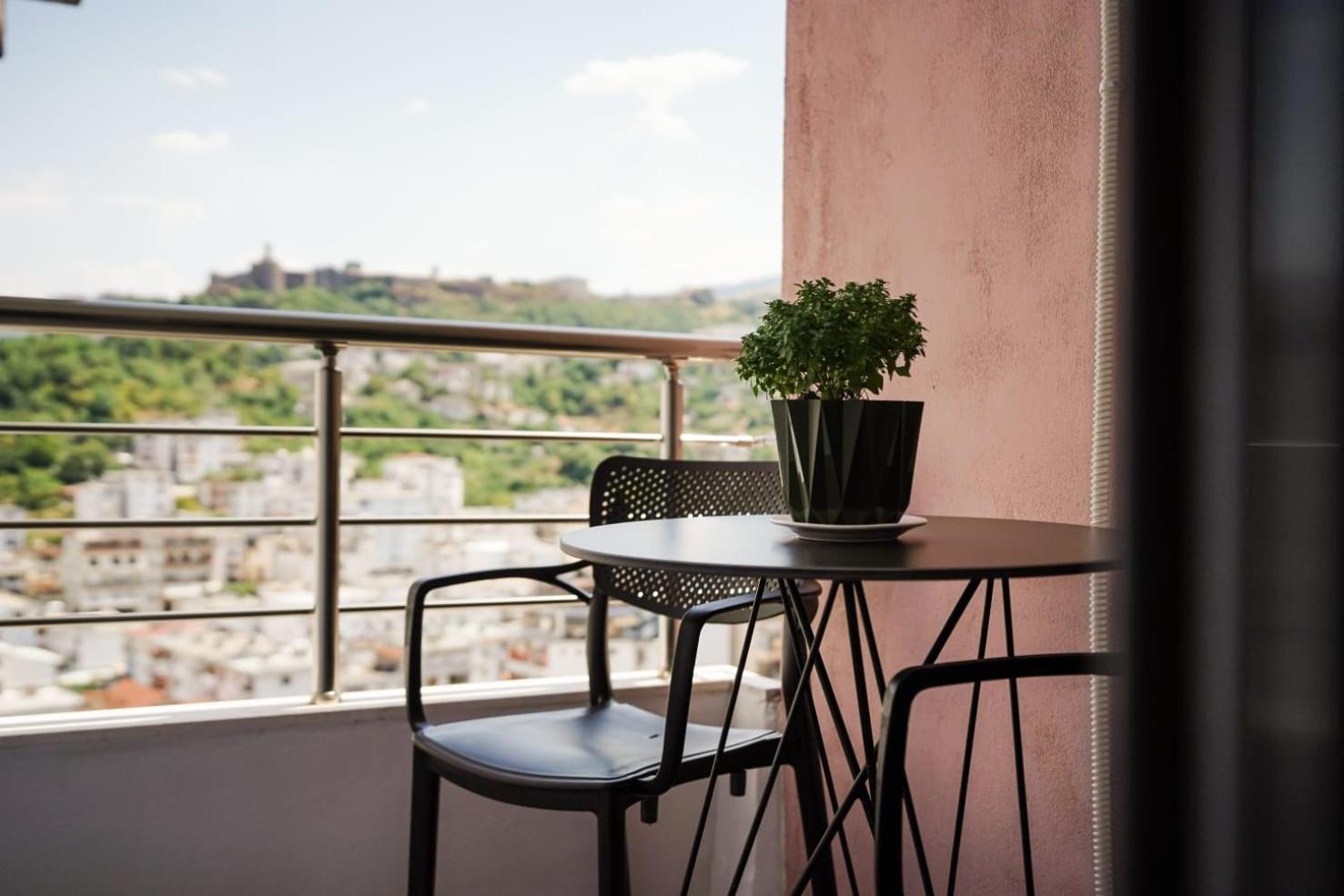 View City Apartments Gjirokastër Екстериор снимка